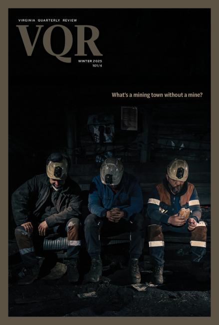 女性情報誌 interview spring 2025 issue 560 Spring 2025 | VQR
