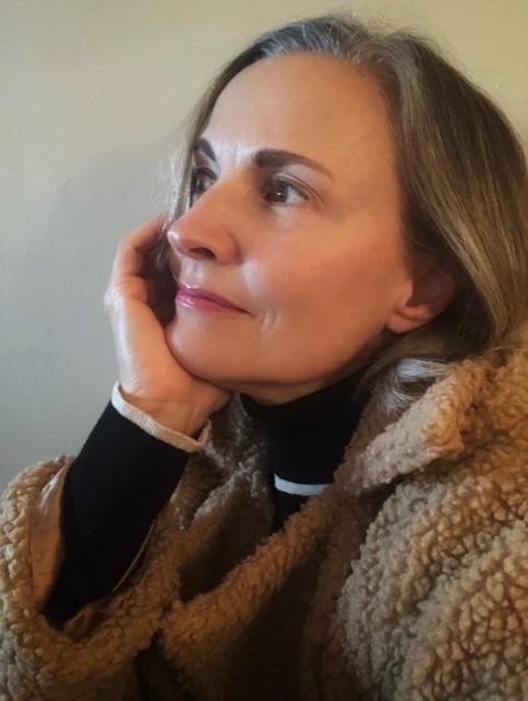 Photograph of Leslie Bazzett.
